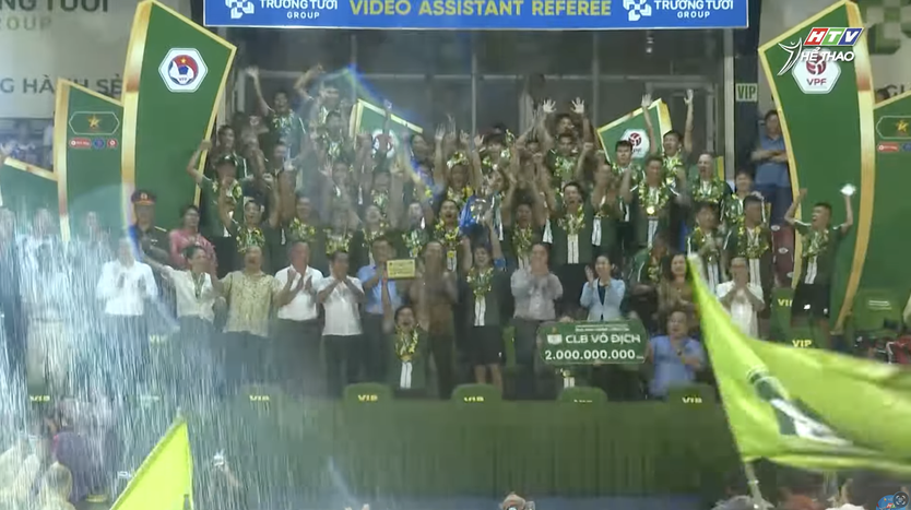 Trường Tươi Đồng Nai lần đầu tiên giành vé thăng hạng V-League - Ảnh 5.