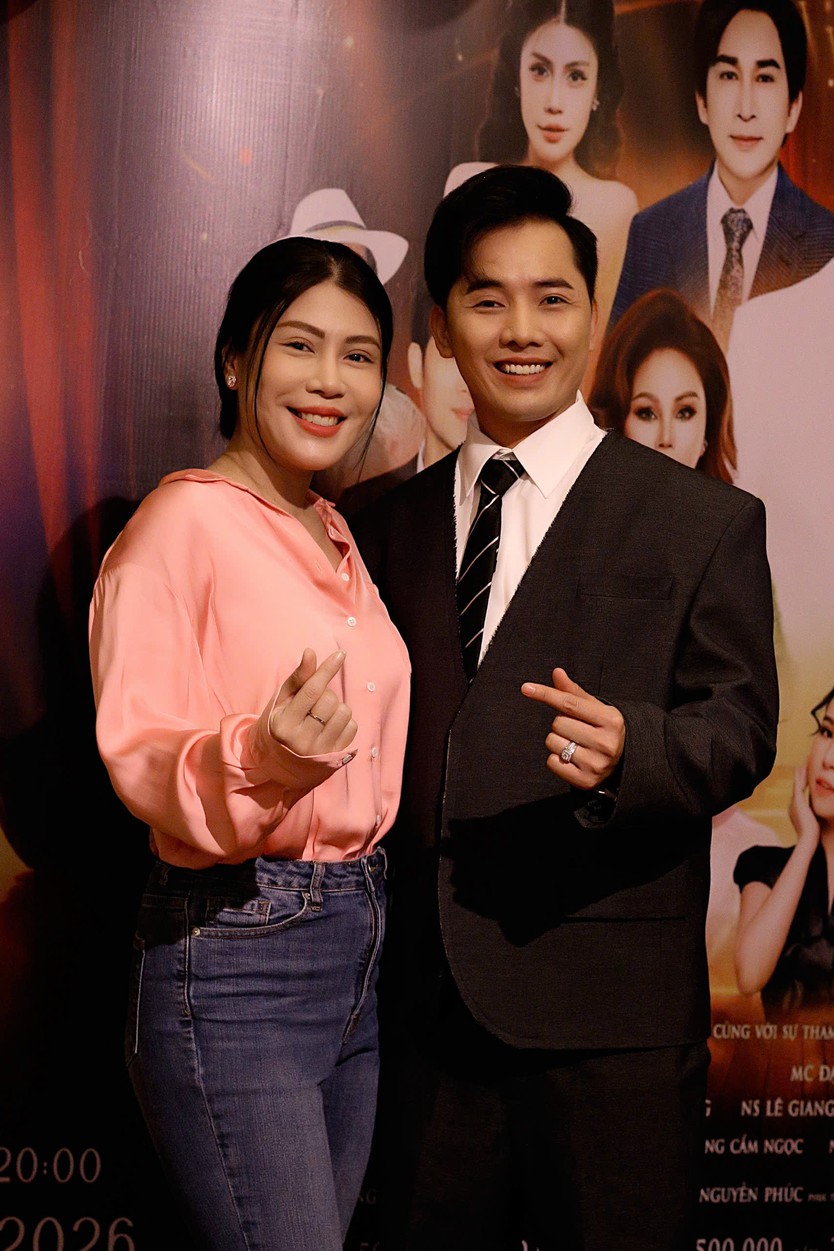 Nghệ sĩ Lê Hậu tự làm khó mình khi cân 3 vai diễn "nặng đô" trong đêm liveshow đầu tay - Ảnh 7.