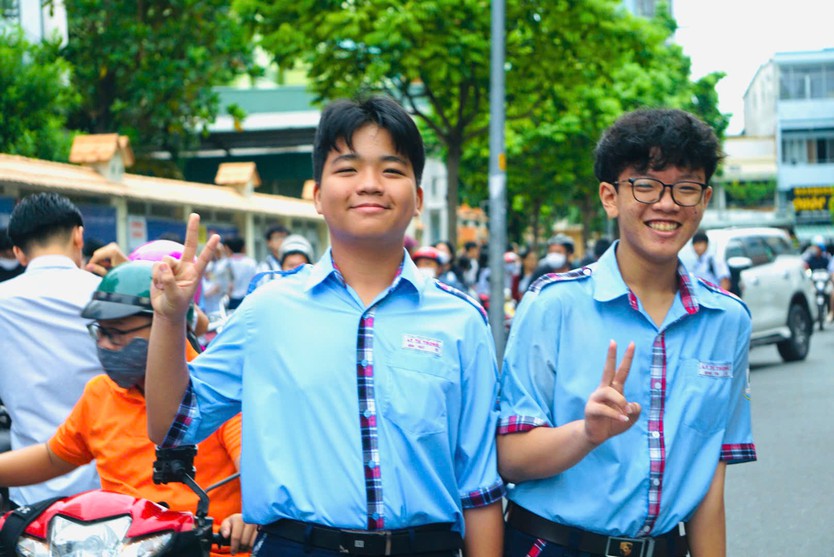 TP. Hồ Chí Minh: Hơn 151.000 thí sinh bước vào môn thi đầu tiên kỳ thi lớp 10- Ảnh 2.