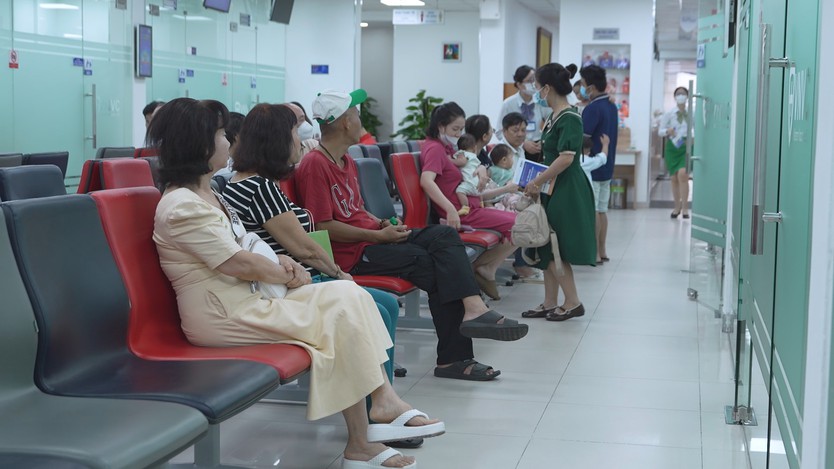 CHỦ ĐỘNG TIÊM VẮC XIN: GIẢI PHÁP PHÒNG SỐT XUẤT HUYẾT HIỆU QUẢ TRONG MÙA DỊCH - Ảnh 1.