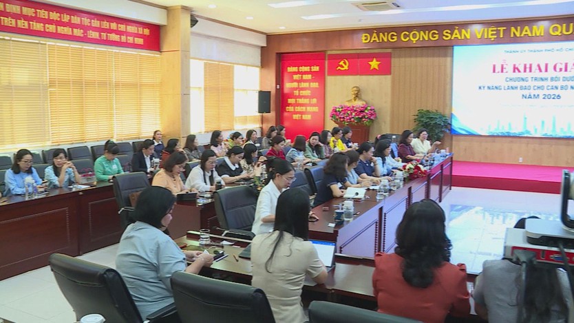 Khai giảng lớp bồi dưỡng kỹ năng lãnh đạo cho cán bộ nữ TP. Hồ Chí Minh - Ảnh 2.