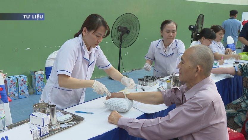 TP. Hồ Chí Minh đẩy mạnh khám sức khỏe định kỳ cho người dân - Ảnh 3.