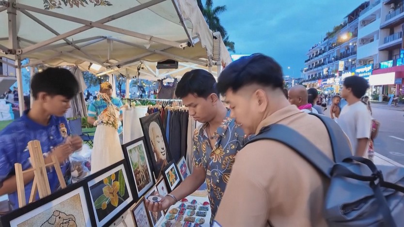 Tranh gạo Campuchia hút khách quốc tế- Ảnh 4.
