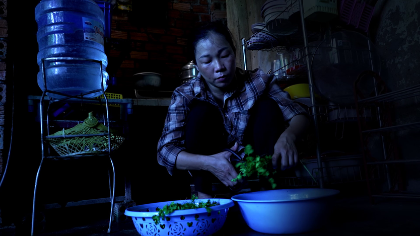 Mái ấm gia đình Việt: Phúc Du, Mỹ Mỹ nghẹn ngào trước hoàn cảnh Cẩm Đà - Ảnh 5.