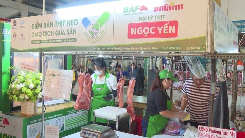 Nâng tầm chợ truyền thống với "Tick xanh trách nhiệm"- Ảnh 1.