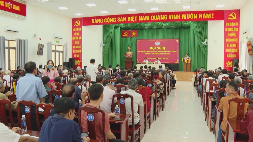 Cử tri phường Tam Long kiến nghị tháo gỡ vướng mắc về bồi thường, y tế và an sinh - Ảnh 1.