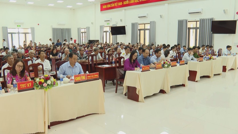 Cử tri phường Tam Long kiến nghị tháo gỡ vướng mắc về bồi thường, y tế và an sinh - Ảnh 4.