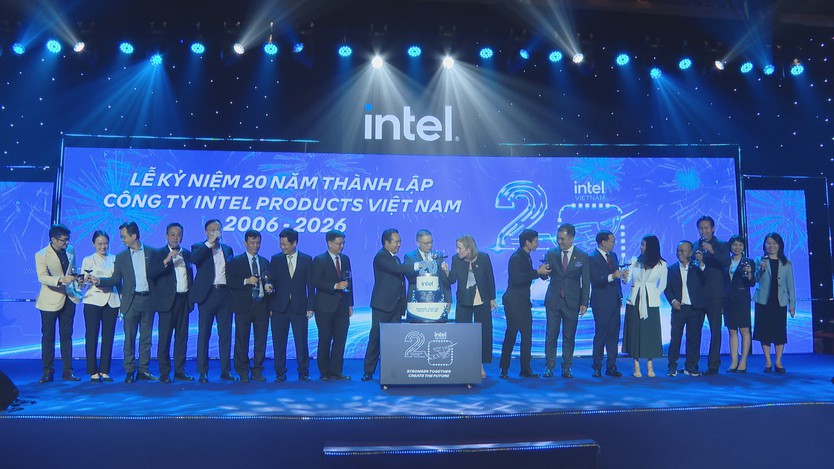 Intel Products Việt Nam kỷ niệm 20 năm hoạt động, tiếp tục đồng hành cùng sự phát triển của TP. Hồ Chí Minh - Ảnh 2.