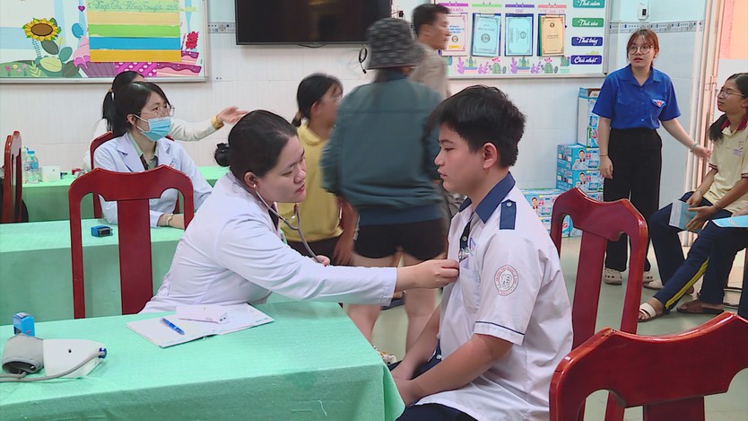 TP. Hồ Chí Minh đẩy mạnh chăm sóc sức khỏe cho người cao tuổi và các nhóm yếu thế- Ảnh 5.