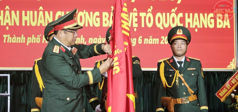 Lễ kỷ niệm 60 năm Ngày truyền thống Sư đoàn 7 và đón nhận Huân chương Bảo vệ Tổ quốc hạng Ba - Ảnh 3.