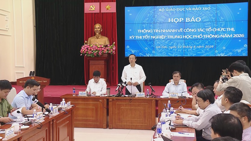 Kỳ thi tốt nghiệp THPT 2026: Hơn 1,2 triệu thí sinh dự thi, 74 trường hợp bị đình chỉ - Ảnh 1.