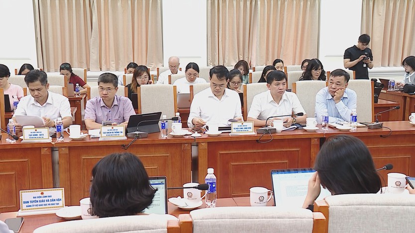 Kỳ thi tốt nghiệp THPT 2026: Hơn 1,2 triệu thí sinh dự thi, 74 trường hợp bị đình chỉ - Ảnh 2.