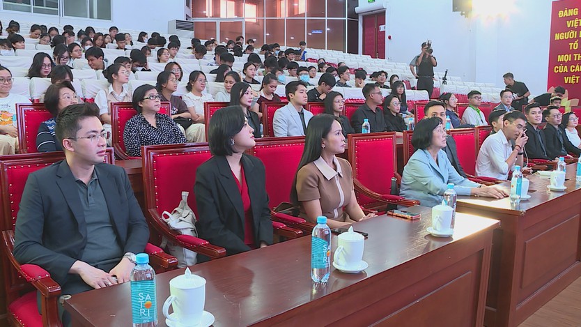 Gần 200 sinh viên y khoa tham gia hưởng ứng Ngày Bạch biến Thế giới 2026- Ảnh 2.