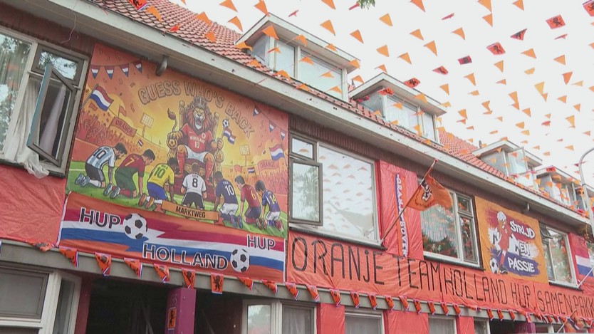 Hà Lan: Con phố màu cam rộn ràng chào đón World Cup- Ảnh 1.