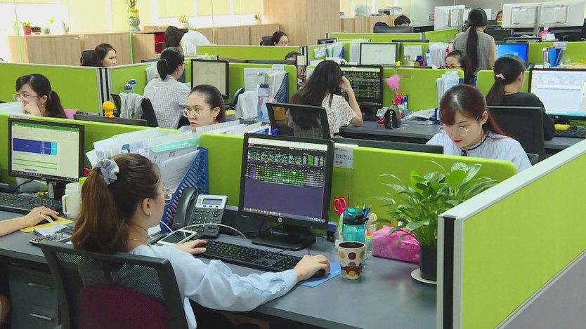 100.000 tỷ đồng 'chờ tín hiệu': Khi nào dòng tiền Việt quay trở lại?- Ảnh 3.