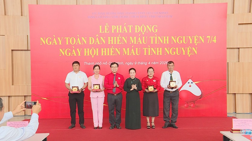 Hiến máu tình nguyện: Giữ trọn tinh thần tương thân tương ái- Ảnh 8.