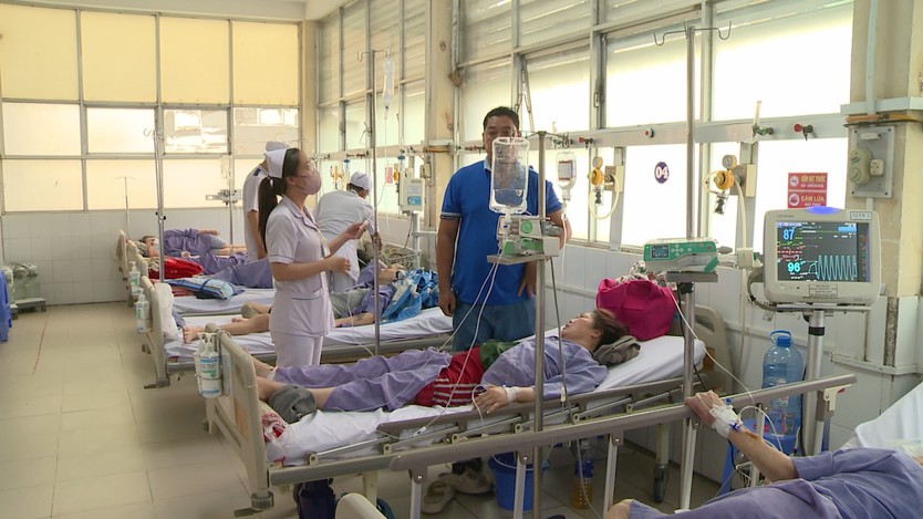 Hiến máu tình nguyện: Giữ trọn tinh thần tương thân tương ái- Ảnh 3.
