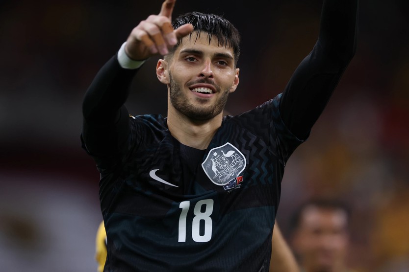 Patrick Beach tỏa sáng trong ngày ra mắt World Cup- Ảnh 1.
