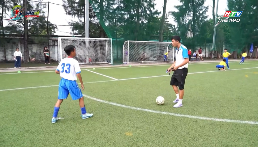 "Ước mơ sân cỏ": Không bỏ cuộc trên hành trình theo đuổi đam mê - Ảnh 10.
