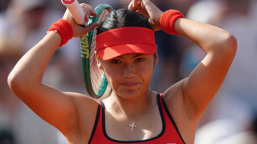 Emma Raducanu vào chung kết Queen's Club sau ngày thi đấu thăng hoa- Ảnh 5.