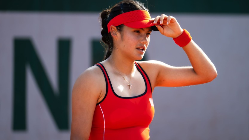 Emma Raducanu vào chung kết Queen's Club sau ngày thi đấu thăng hoa- Ảnh 3.