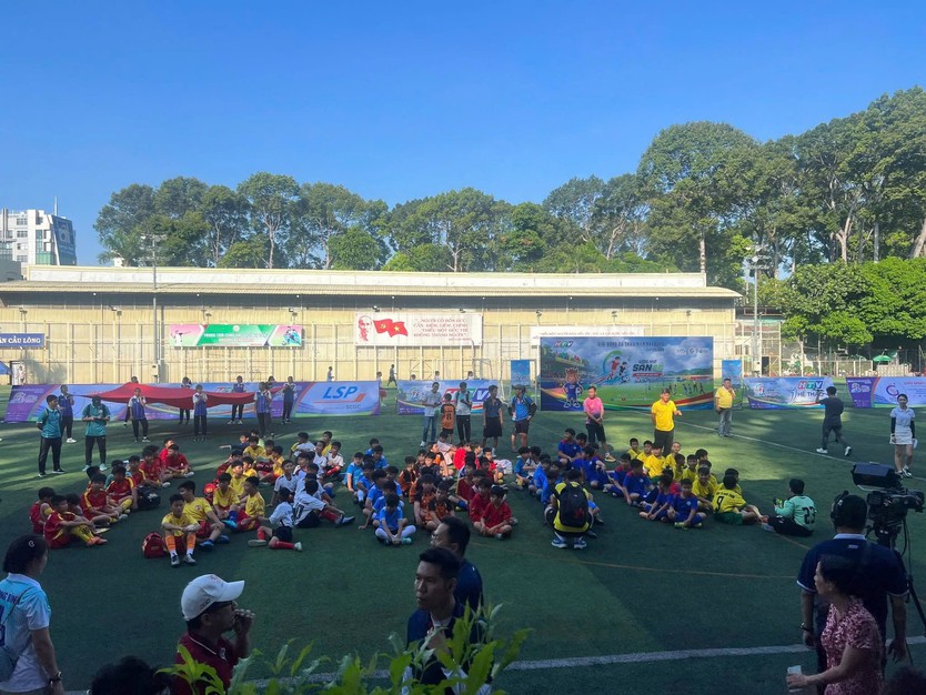 Khai mạc Giải bóng đá Thiếu niên - Nhi đồng Cúp HTV 2026 - Ảnh 7.