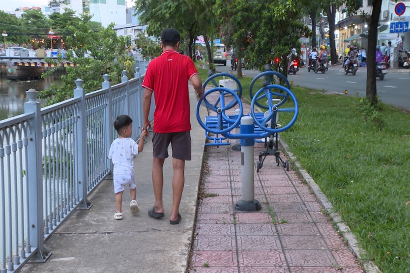 TP. Hồ Chí Minh chỉnh trang kênh rạch, nâng chất lượng sống đô thị - Ảnh 5.