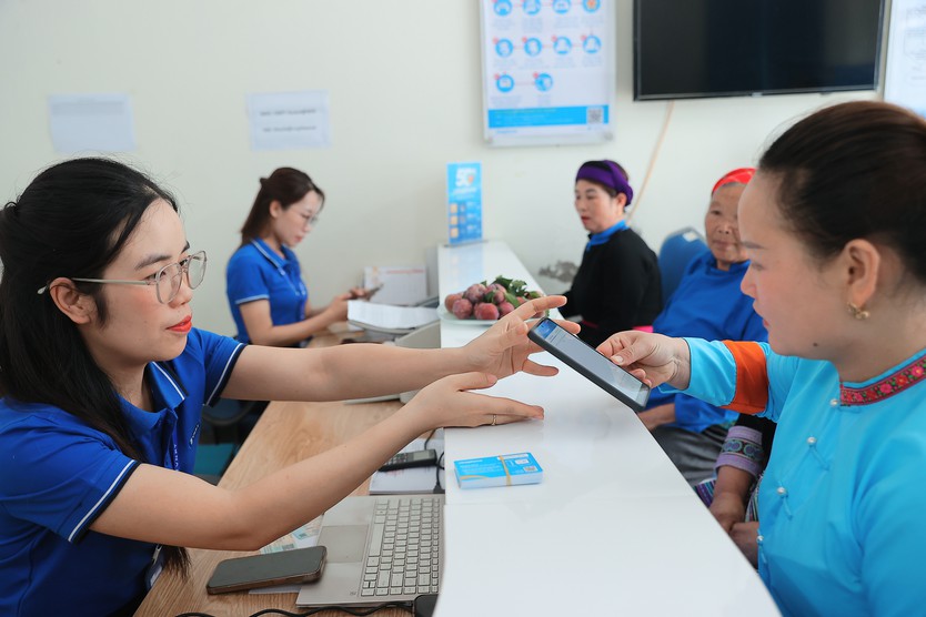 VinaPhone bắt đầu khóa 1 chiều thuê bao chưa xác thực từ 9h ngày 15/6 - Ảnh 1.