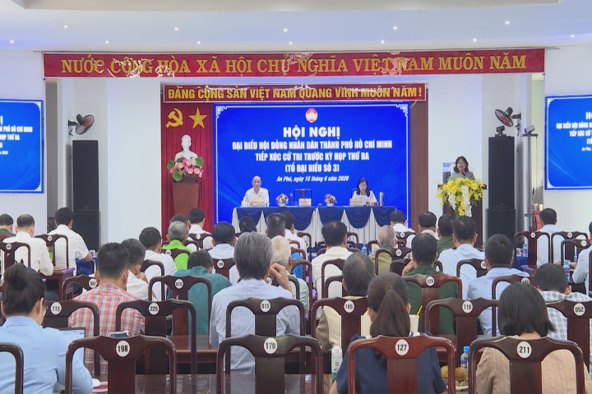 TP. Hồ Chí Minh: Cử tri An Phú kiến nghị xử lý ùn tắc giao thông và bảo vệ môi trường - Ảnh 1.