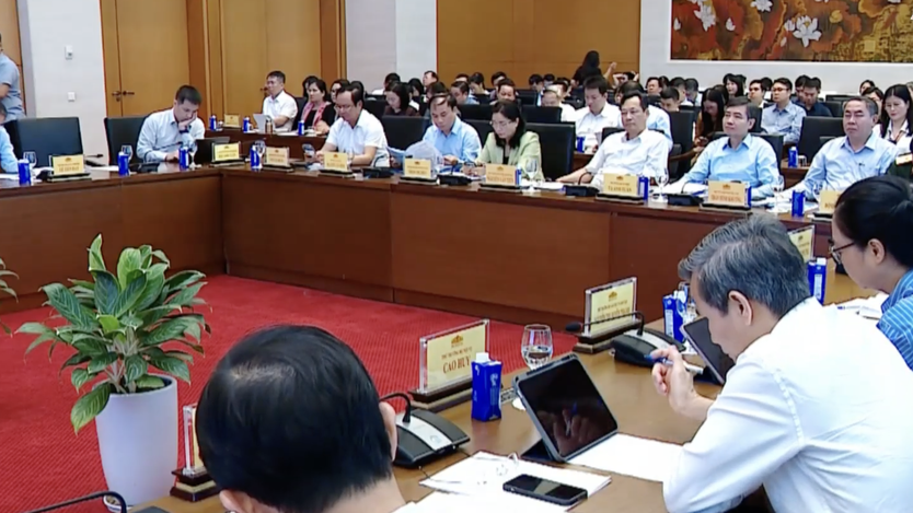 Triển khai Định hướng lập pháp nhiệm kỳ Quốc hội khóa XVI: Kiến tạo phát triển và tháo gỡ điểm nghẽn - Ảnh 2.