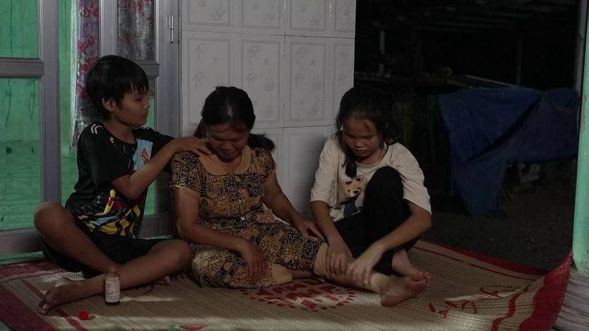 Mái ấm gia đình Việt: Ước mơ nhìn rõ người thân của nữ sinh bị bệnh về mắt- Ảnh 6.