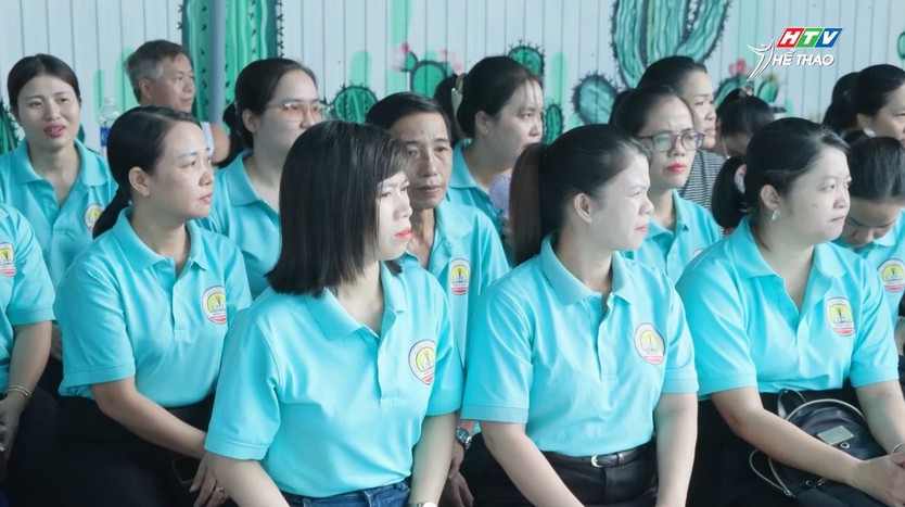 Phường Thuận An phát động chương trình "Bơi vì bạn đến trường" - Ảnh 2.