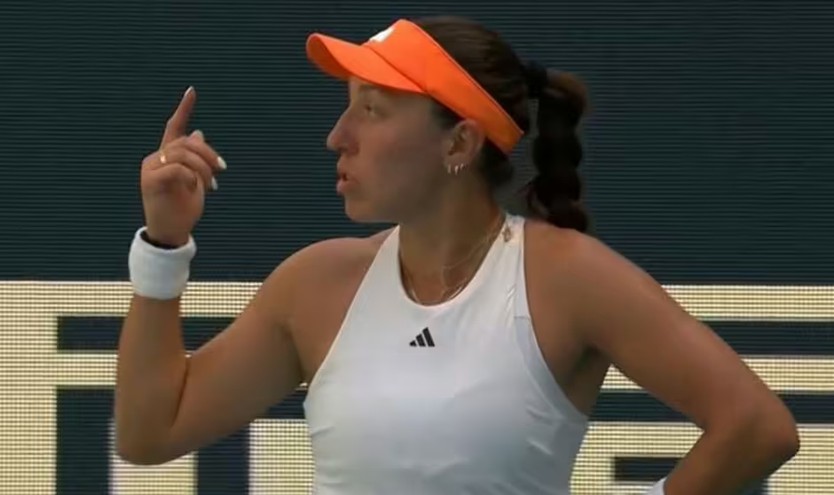Sabalenka vào tứ kết Berlin Open, Gauff bất ngờ dừng bước - Ảnh 4.