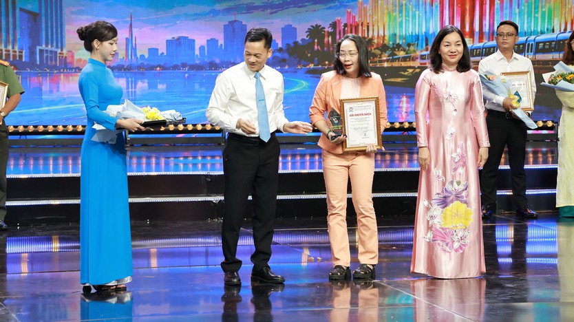 Trao giải Báo chí TP. Hồ Chí Minh lần thứ 44 - Ảnh 17.