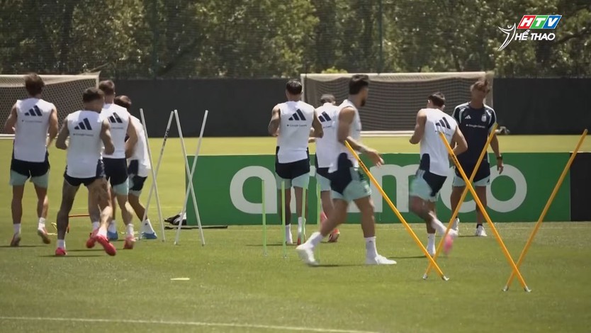 Messi và đội tuyển Argentina trở lại sân tập - Ảnh 5.