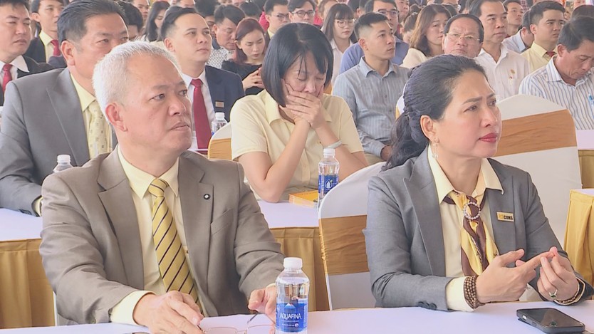 Khởi công dự án Nhà ở xã hội Bcons và Trường học B.School tại phường Tân Uyên - Ảnh 2.