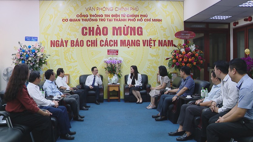Lãnh đạo TP. Hồ Chí Minh thăm, chúc mừng các cơ quan báo chí Trung ương nhân Ngày Báo chí cách mạng Việt Nam - Ảnh 1.