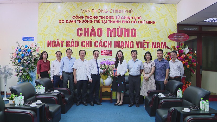 Lãnh đạo TP. Hồ Chí Minh thăm, chúc mừng các cơ quan báo chí Trung ương nhân Ngày Báo chí cách mạng Việt Nam - Ảnh 3.