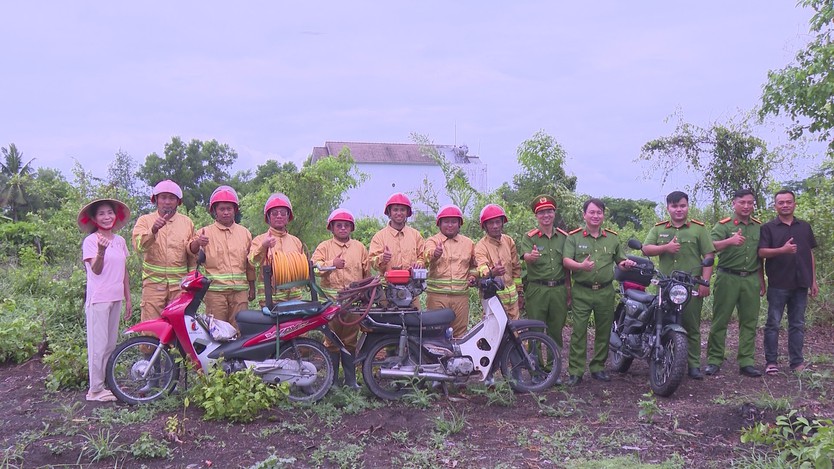Đột phá sáng kiến "xe chữa cháy mini" từ xe máy hai bánh tại TP. Hồ Chí Minh - Ảnh 8.