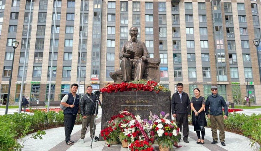 "Hồ Chí Minh - Con đường phía trước": Nhìn lại phần 1, phần 2 - Ảnh 1.