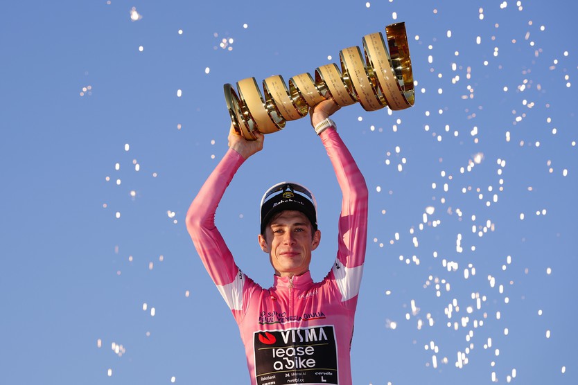 Giro d'Italia: Vingegaard lần thứ tư vô địch Grand Tour - Ảnh 1.