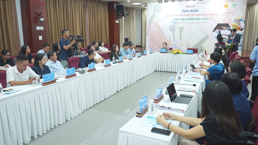 Báo Pháp Luật TP. Hồ Chí Minh tổ chức tọa đàm góp ý sửa đổi Luật An toàn thực phẩm - Ảnh 1.