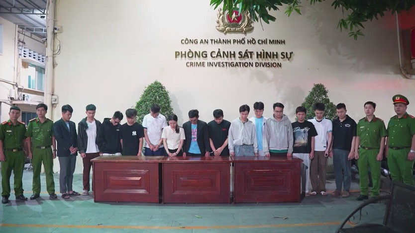 TP. Hồ Chí Minh khởi tố gần 200 bị can lừa đảo mua bán hợp đồng kỳ nghỉ - Ảnh 1.