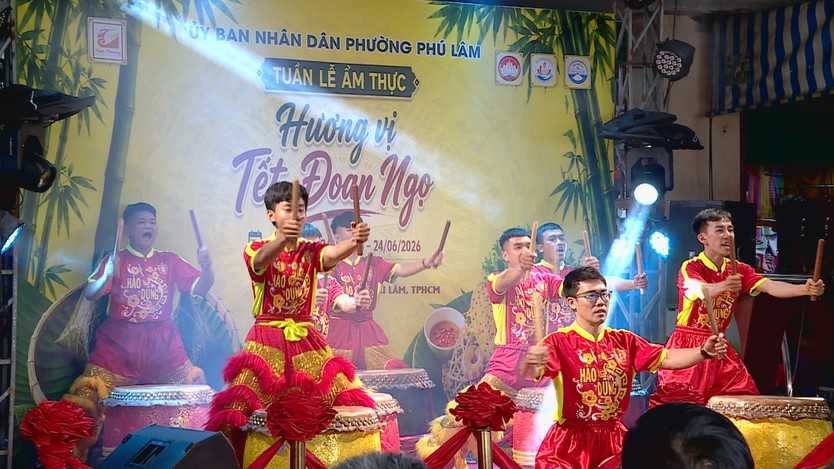 Giữ hồn Tết Đoan Ngọ trong không gian cộng đồng - Ảnh 3.