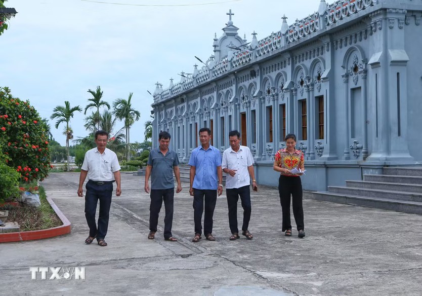 Hướng dẫn về sắp xếp, thành lập tổ chức đảng ở thôn, tổ dân phố- Ảnh 2.
