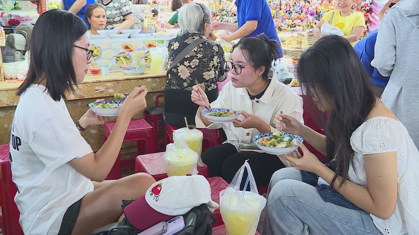 Du lịch ẩm thực góp phần nâng sức hút điểm đến TP. Hồ Chí Minh - Ảnh 5.