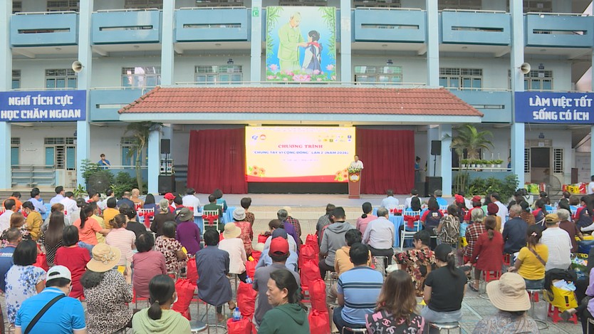 Phường Tân Thuận tổ chức chương trình “Chung tay vì cộng đồng” lần 2 năm 2026 với nhiều hoạt động an sinh ý nghĩa- Ảnh 1.