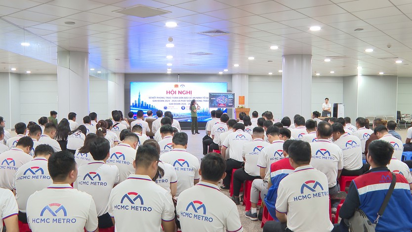 Sơ kết và phát động phong trào “Toàn dân bảo vệ an ninh Tổ quốc” tại Công ty Đường sắt đô thị số 1- Ảnh 1.