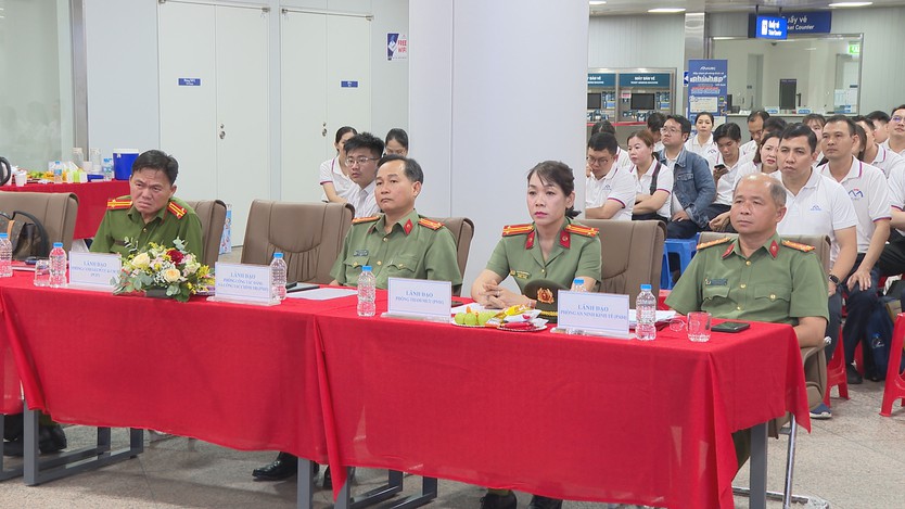 Sơ kết và phát động phong trào “Toàn dân bảo vệ an ninh Tổ quốc” tại Công ty Đường sắt đô thị số 1- Ảnh 2.