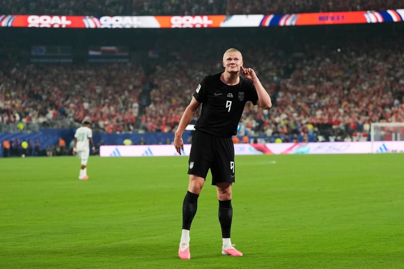 Haaland áp sát Messi và Mbappé, Na Uy chính thức đi tiếp - Ảnh 11.